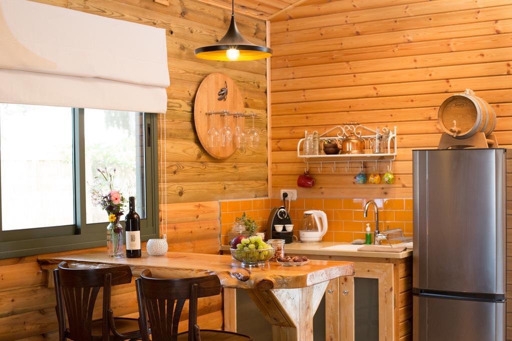 Assaf Boutique Winery & Cabins Kidmat Tsvi Екстериор снимка