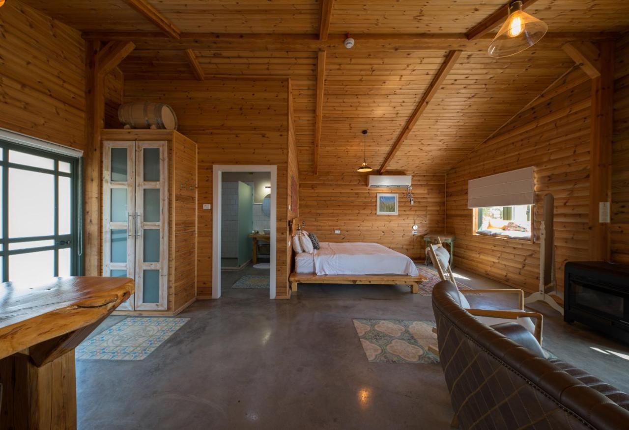 Assaf Boutique Winery & Cabins Kidmat Tsvi Екстериор снимка