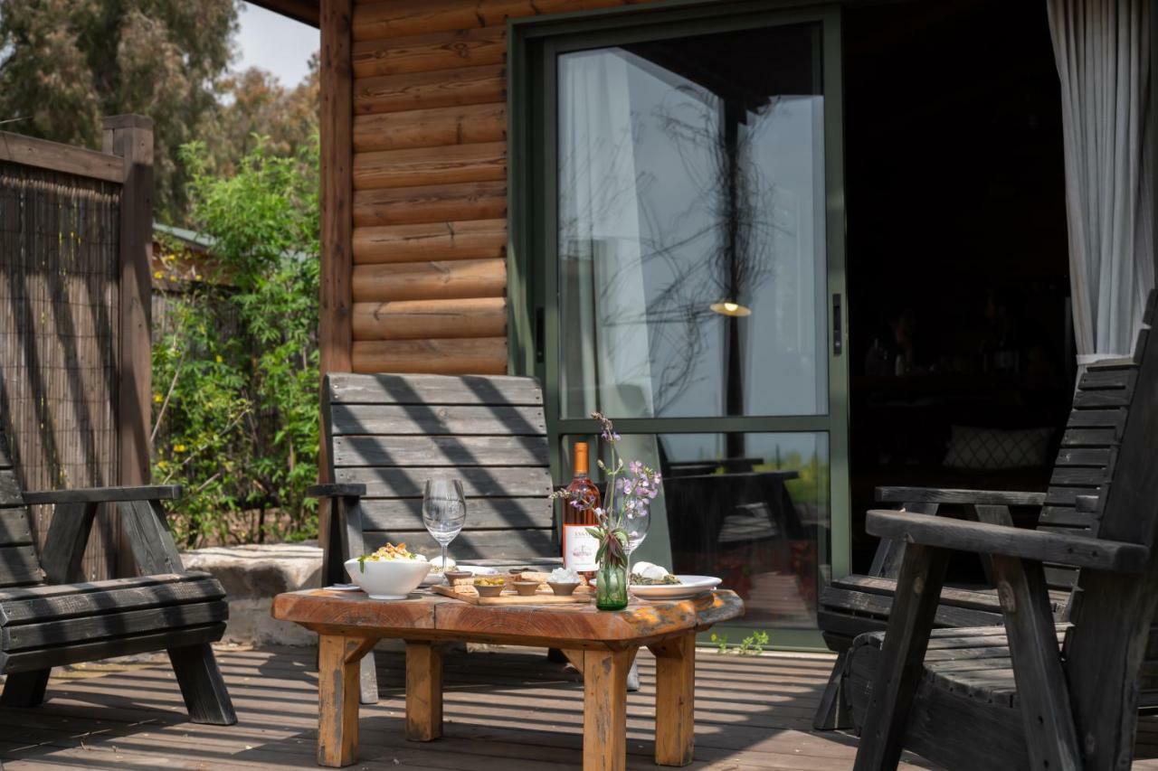 Assaf Boutique Winery & Cabins Kidmat Tsvi Екстериор снимка