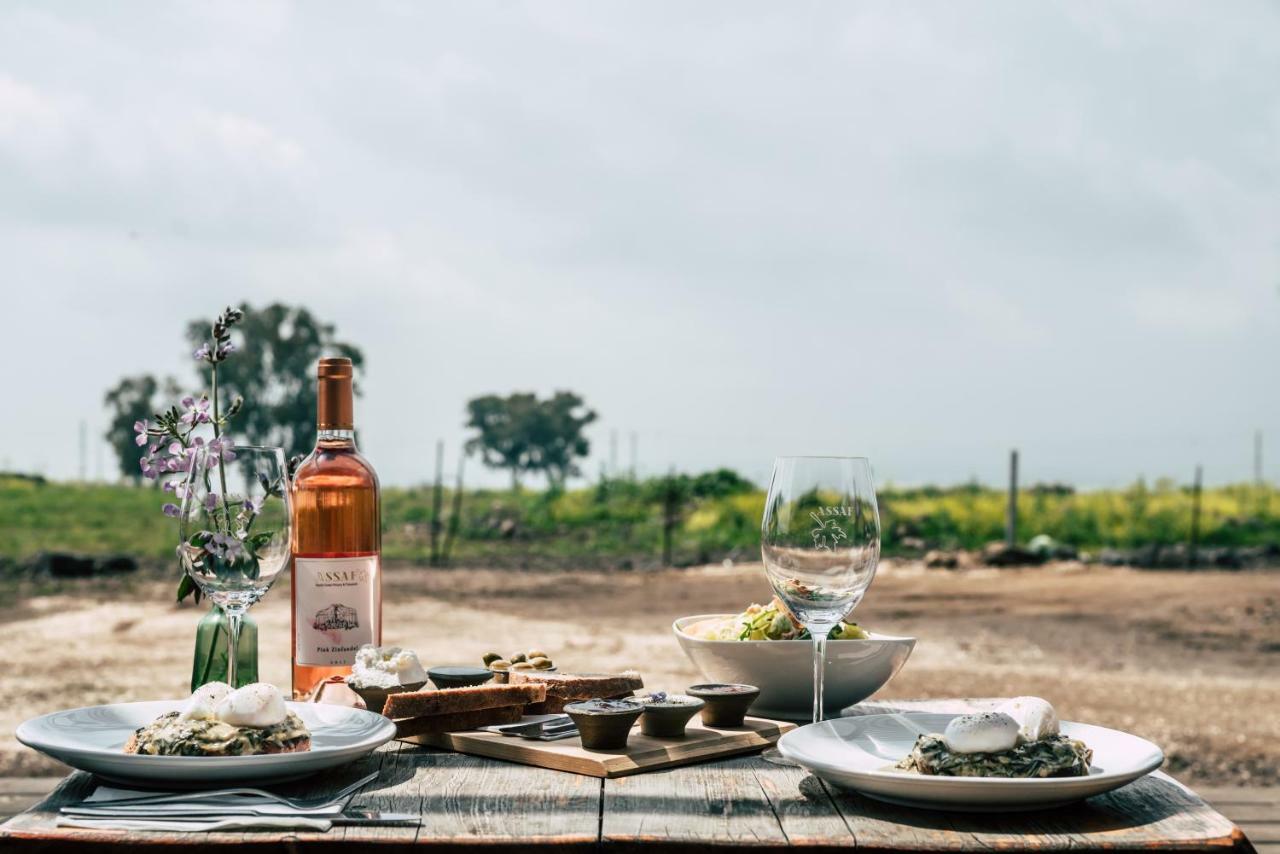 Assaf Boutique Winery & Cabins Kidmat Tsvi Екстериор снимка