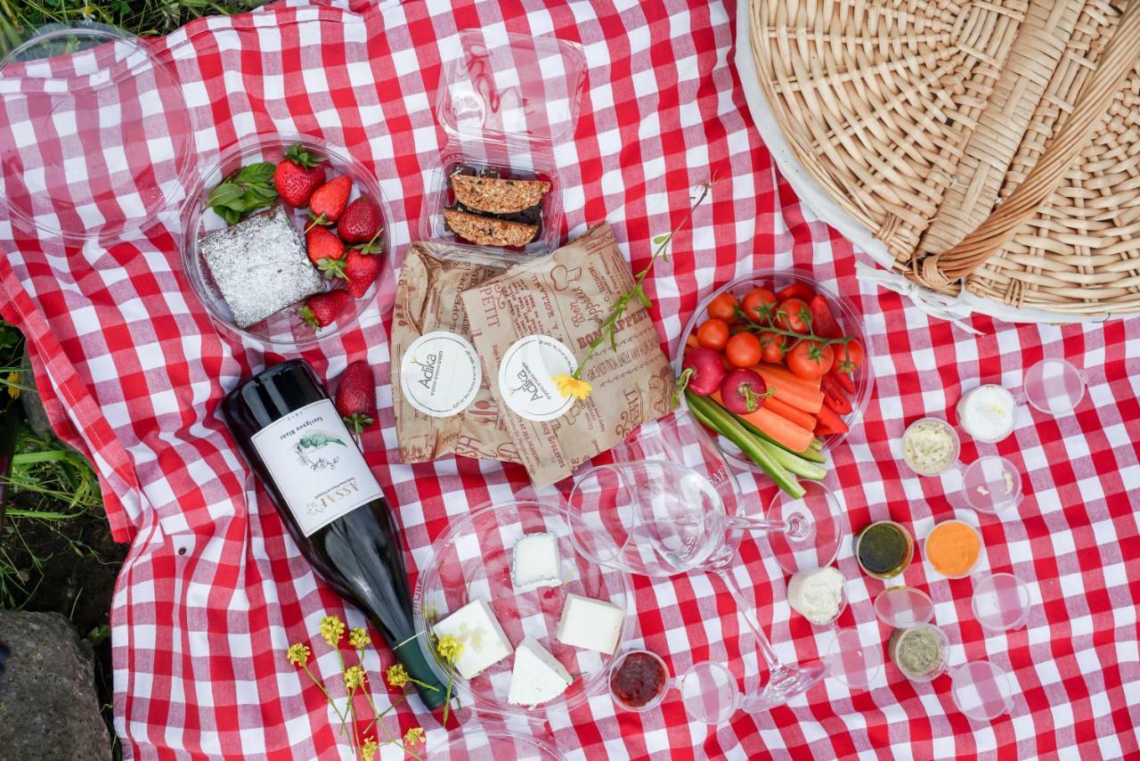 Assaf Boutique Winery & Cabins Kidmat Tsvi Екстериор снимка